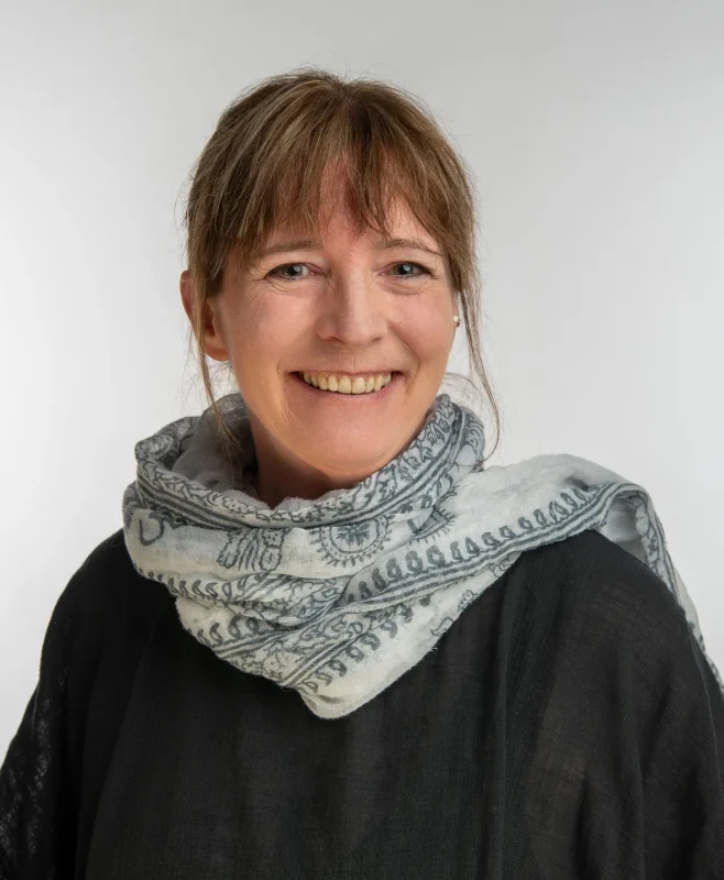 Isabella Lock, qualified, BACP registered, counsellor in Taunton and Exmouth